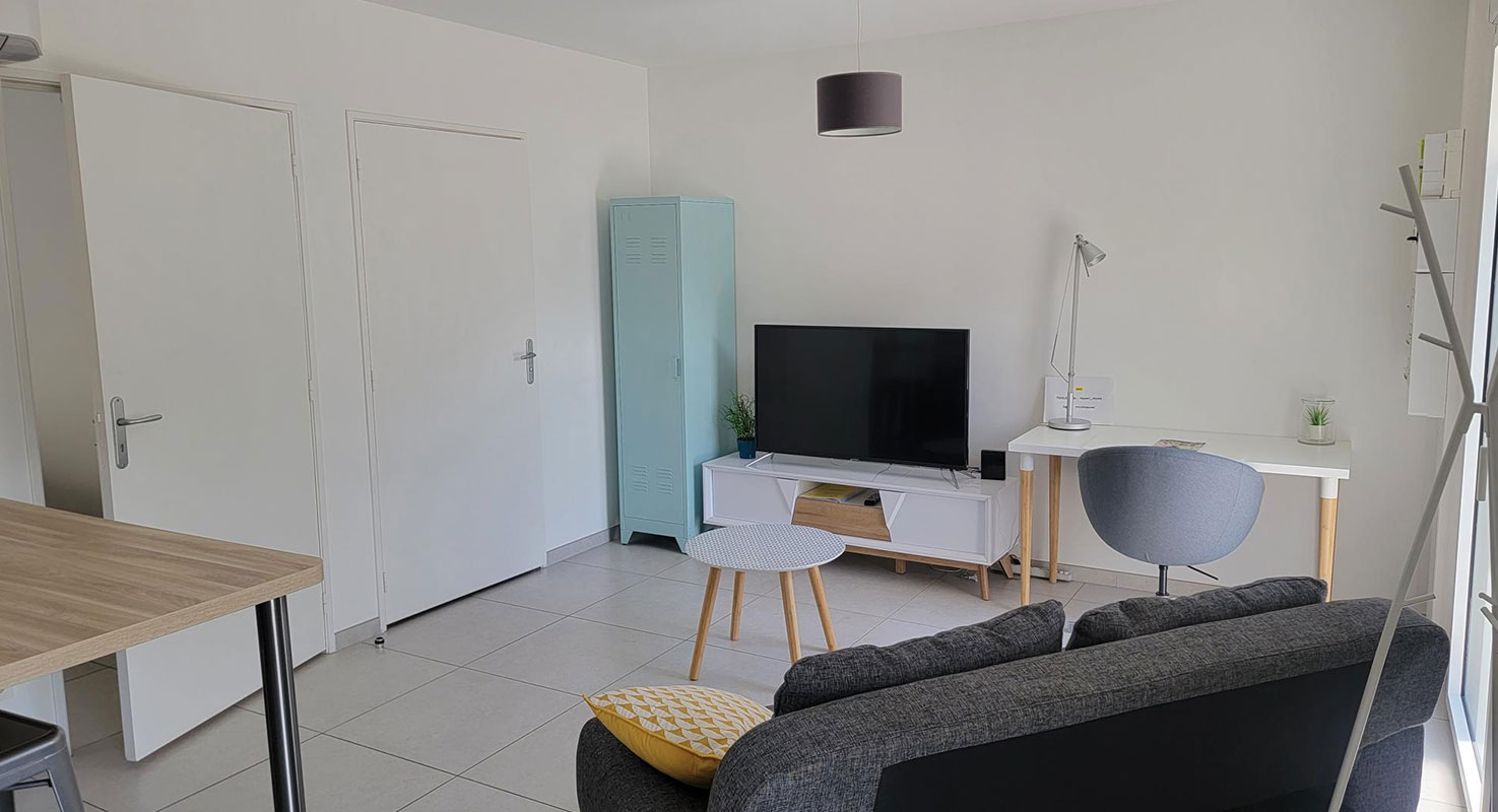 Chambre avec lit double et fibre internet disponible